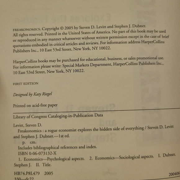 Freakonomics 1st Ed Hardcopy Rogue Economist Explores Hidden side of Everything - Picture 4 of 7